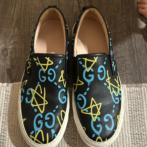 Gucci Ghost Graffiti Sneakers Slip On BNIB 8.5 39